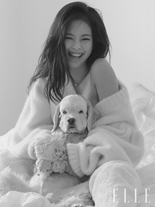 =   blackpink jennie登上elle杂志10月刊封面人物.