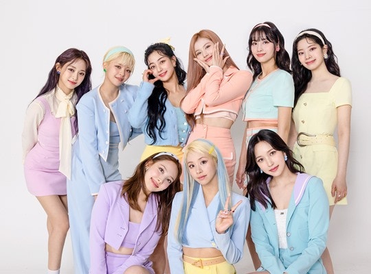 Kpop group TWICE ranks on the US Billboard