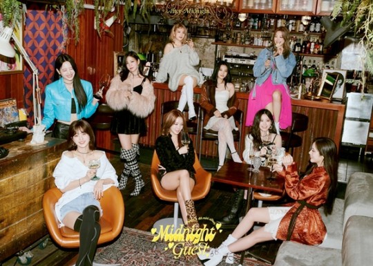 fromis_9 Midnight Guest Concept Photo