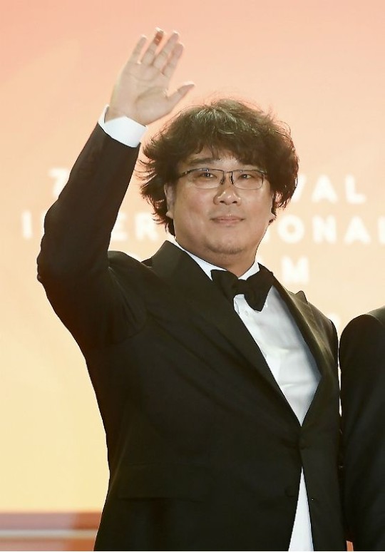 Фильм Пон Джун Хо "Паразиты" получил Золотую пальмовую ветвь на Каннском кинофестивале