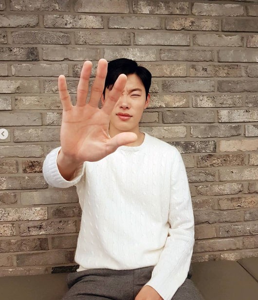 V Live