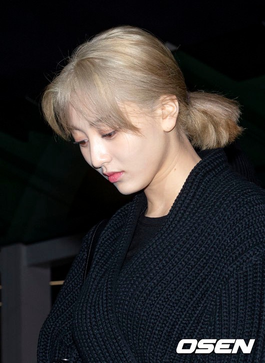 v live