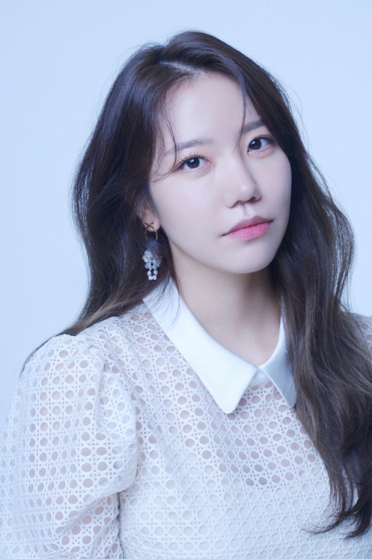 Kpop singer Heejin Kim