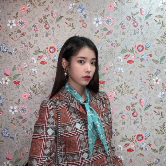 IU