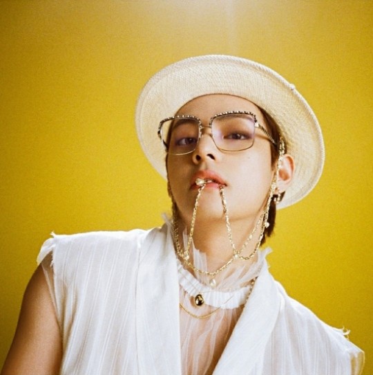 BTS V