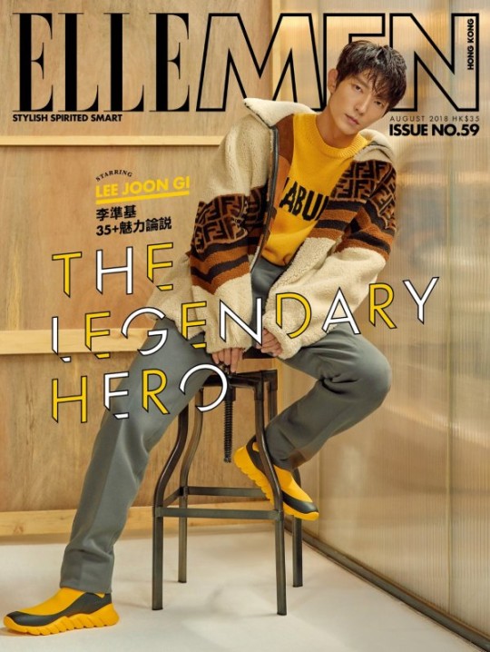 Lee Joon-gi adorna la portada de una revista de moda masculina de Hong Kong ... con una expresión de ojos "chic" 0000664302_002_20180731085139871