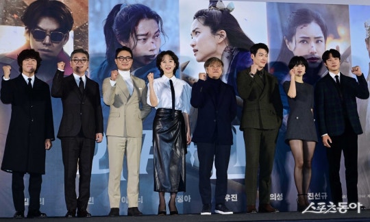 Pemain Film Alienoid