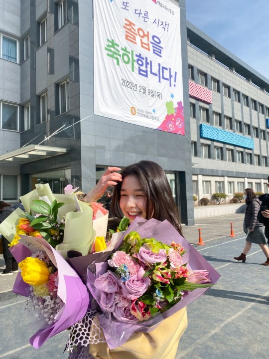 '옷소매' 김이온, 고등학교 졸업 