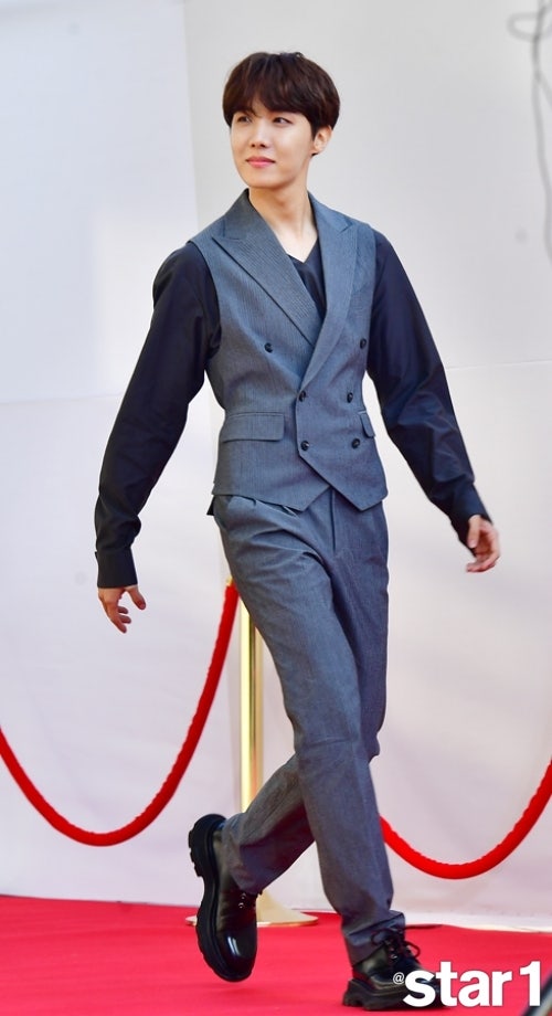 J Hope Bts And His Tip Top And Unique Fashion Style