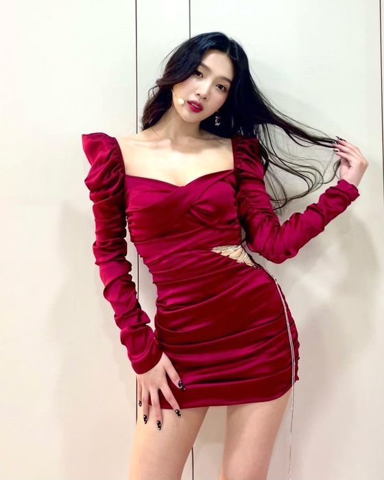 joy red dress