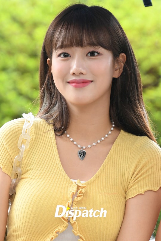 V Live (lee naeun fun facts) (eng cc). v live