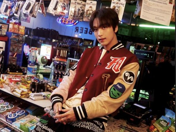 SM, NCT 127 해찬 실내 <b>흡연</b> 논란에 사과…"<b>과태료</b> 납부할 것"