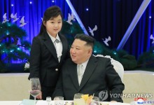박지원 "김주애, 아직 후계자 아냐…유학중 아들 감추려는 것"