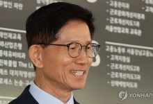 김문수, '박근혜 탄핵'에 "역사적으로 재평가될 것"