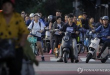 中 정년연장 환영 못받나? "인기 없어…아무도 행복하지 않다"
