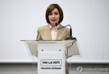몰도바 대통령, 'EU 가입반대' 국민투표에 "민주주의 향한 공격"