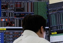 계엄·탄핵 릴레이에 아노미…KDI "1,500원 가능성" 경고[환율 비상]