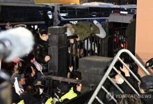 '서부지법 답사·선동 혐의' 디시 운영진·이용자 경찰 고발