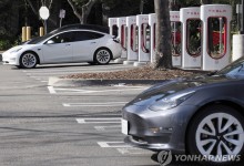 트럼프 행정부, 고속도로 전기차 충전소 보조금 지원 중단