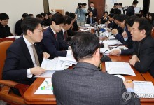 반도체기업 세액공제율 5%p 상향…'K칩스법' 기재위 소위 통과(종합)