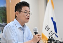 이철우 경북지사 대선출마…박정희생가 방문뒤 국회서 출마 선언