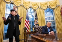 아이 낳으면 700만원?…출산율 韓의 2배인 美도 저출산대책 모색