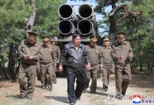 김정은, 장거리포·미사일 훈련지도…"전술핵무기 신뢰 높여야"