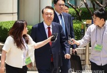 尹 "김문수 후보에 힘 몰아달라"…전광훈 집회서 대독 호소문[대선 D-3]