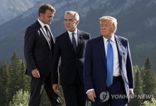 트럼프가 '공개 조롱' 마크롱…일일이 대꾸 않는 프랑스