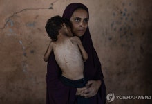 갓난아기 분유 한모금 없이…'아사 참극' 가자에 식량배분 쟁점