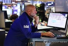 뉴욕증시, 기술주와 우량주 모두 흔들린다…약세 마감