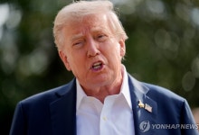 트럼프 "코미 前 FBI국장은 더러운 경찰" VS 코미 "나는 결백"(종합)