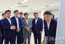 전재수 장관 임명은 '보이콧' 해수부 부산 이전은 본인들이 주도?