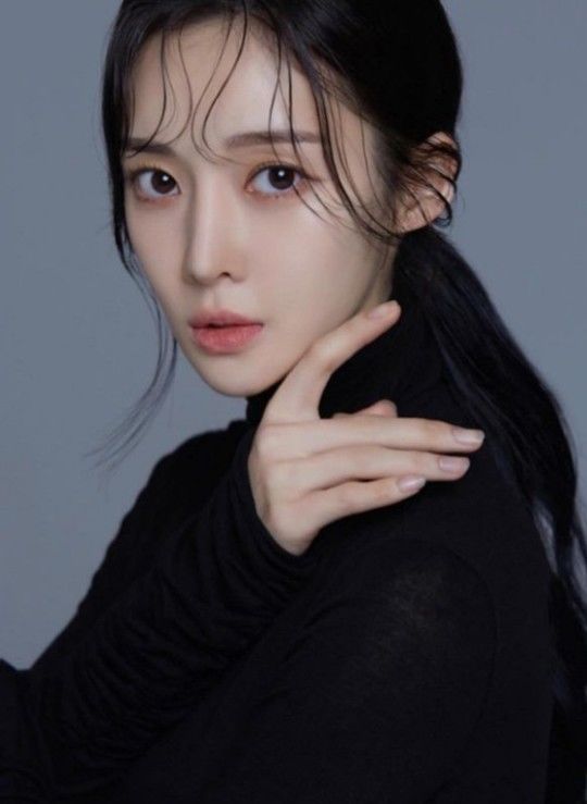 <b>티아라</b> 아름 이혼·재혼 발표 "<b>소송</b> 끝내고 혼인 신고"