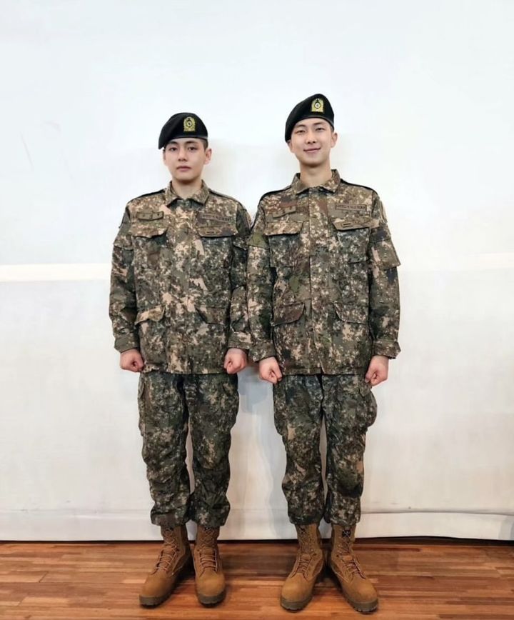 방탄소년단 RM·뷔 軍 생활도 모범…<b>최정예 훈련병</b> 됐다