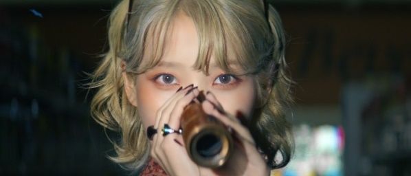 <b>아이유</b>, '3단 고음' 넘어설 '<b>쇼퍼</b>'…DPR 이안 뮤비 작업