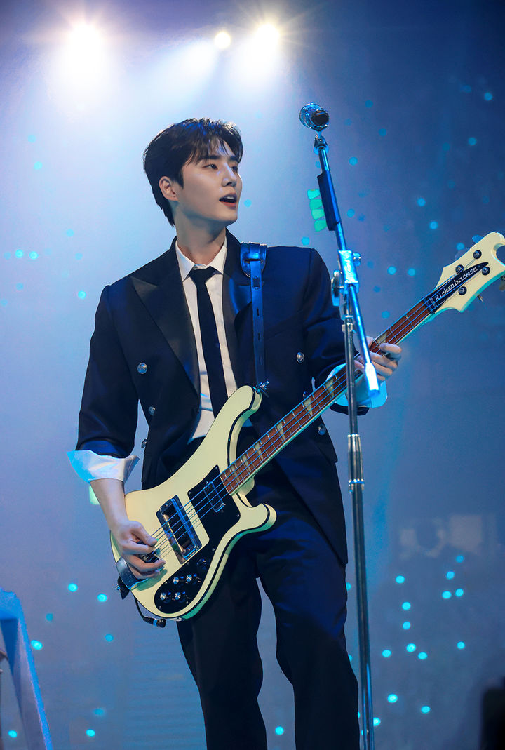 <b>데이식스</b> 영케이, 예뻤어
