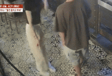 카페서 과한 스킨십에 쫓겨나자 앙심…"물건 훔치고 부숴"(영상)