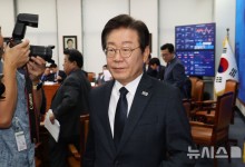 선거법 재판 온 이재명 "검찰 권력 남용, 사필귀정할 것"