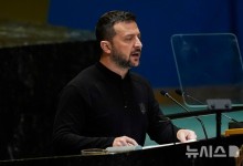 젤렌스키, 獨총리 만나 지원 호소…"내년에 전쟁 종식 희망"