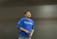"실시간 번역도 해주고 메일 작성 내용도 추천하네"…AI와 만난 업무용 메신저