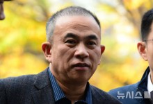 '공천 개입 의혹' 명태균씨 묵묵부답한 채 영장실질심사 출석 [뉴시스Pic]
