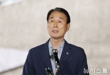 권오을 보훈장관 후보자 "국민통합 앞장…태극기·촛불부대도 소통의 장 마련"