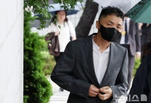 특검, '집사 게이트' 불출석 의사 밝힌 김범수 소환 여부 고심