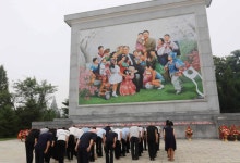북한 추석, 하루만 쉰다…김일성 지시로 폐지됐다가 1988년 부활