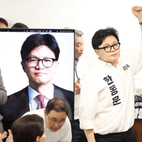 한동훈 "보수 재건…李 공소 취소하면 탄핵 나설 것"