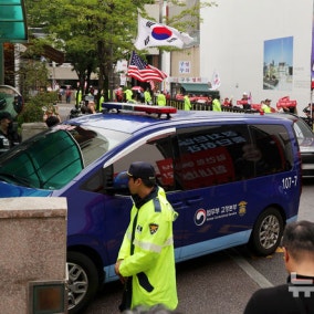 '관저 이전 의혹' 김건희 종합특검 첫 출석…"특검 일방적 주장"