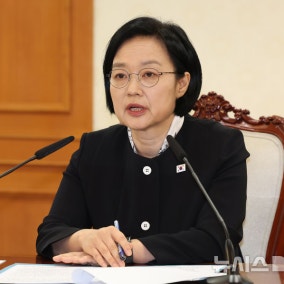 韓총리 "'월화수목금금금' 산업계만 있지 않아…학술 지원 적극적으로 할 것"