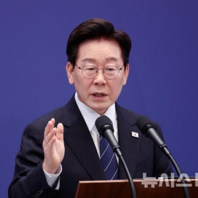 靑, 李 '서울 집값 평탄화' 발언에 "가격 추이 설명한 것…집값 상승 무겁게 받아들여"