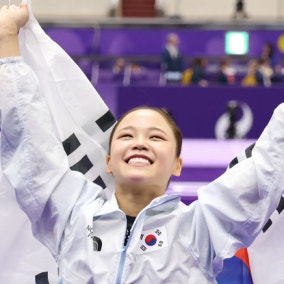 기계체조 여서정, 8년 만에 정상 탈환…수영에서도 무더기 메달